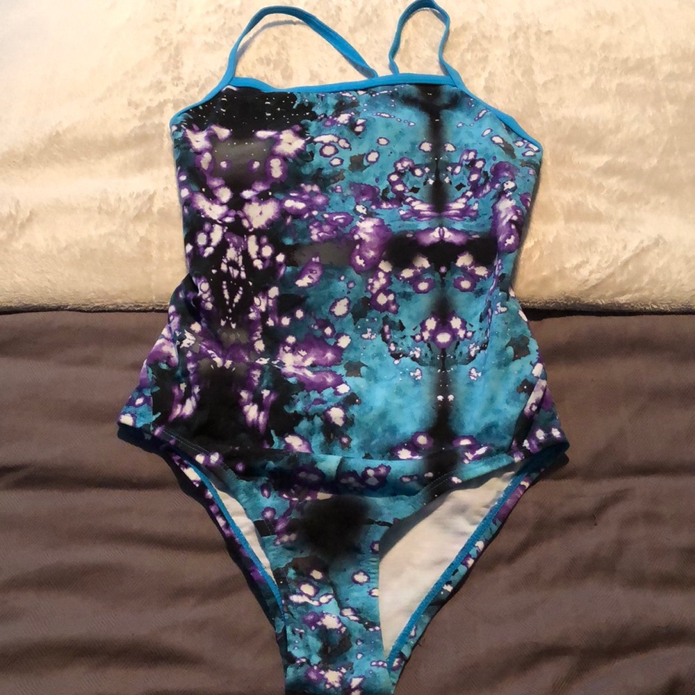 Trimax One Piece